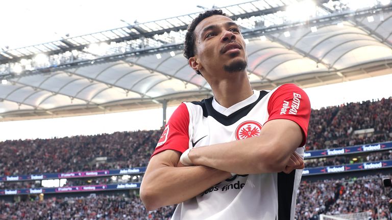 Liverpool Dekati Kesepakatan Transfer Hugo Ekitike dari Eintracht Frankfurt