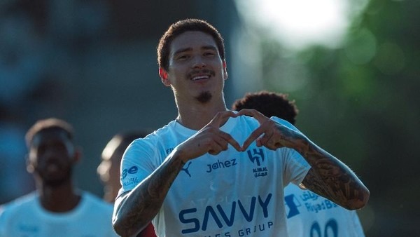 Darwin Nunez Cetak Gol Debut pada Laga Uji Coba