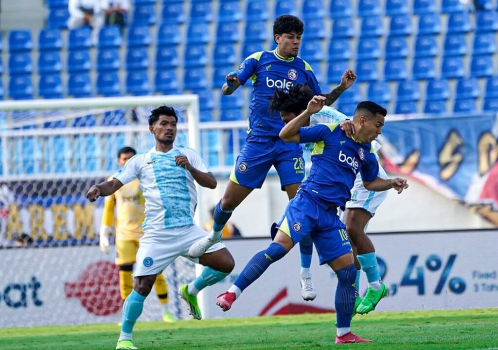 Arema Bantai PSBS Biak 4-1, Hadiah ke-38 yang Manis