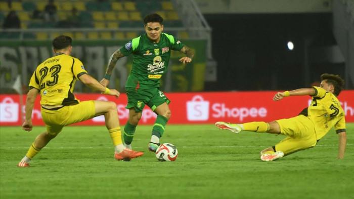 Persebaya Menang Tipis 1-0 atas Semen Padang