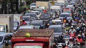 Kemacetan Jakarta Kian Parah, Gerbang Tol Dibuka Parsial