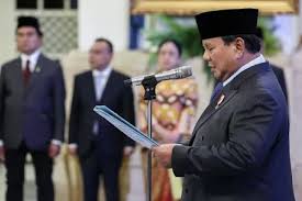 Prabowo Lantik Wamenkes & Wamendagri Baru: Sorotan Kabinet