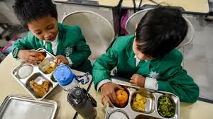 Waspada! Keracunan Massal Bayangi Program Makan Bergizi