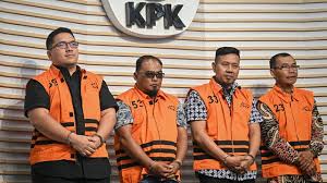 KPK Tahan 4 Tersangka Baru Korupsi Dana Hibah Jatim