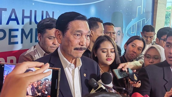 Whoosh: Utang ke China dan Pengakuan Luhut