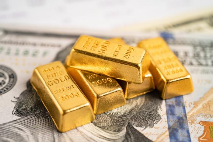 Harga Emas Melesat: Dampak Pemangkasan Suku Bunga The Fed