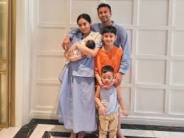 Raffi Ahmad & Nagita Slavina Umumkan Kehamilan Anak Ketiga