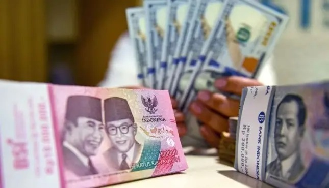 Rupiah Melemah ke Rp16.732: Penyebab dan Dampak Ekonomi